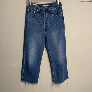 Levi's Premium Ribcage Straight Button Fly Raw Hem Jeans Size‎ 27